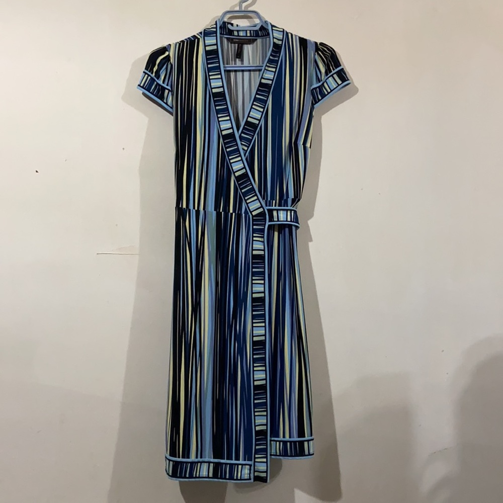 Nwot Adorable bcbg wrap dress